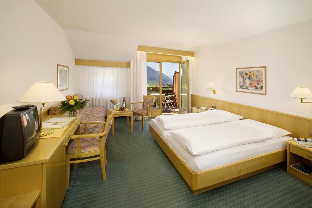 Hotel Thurnergut Tirolo Quarto foto